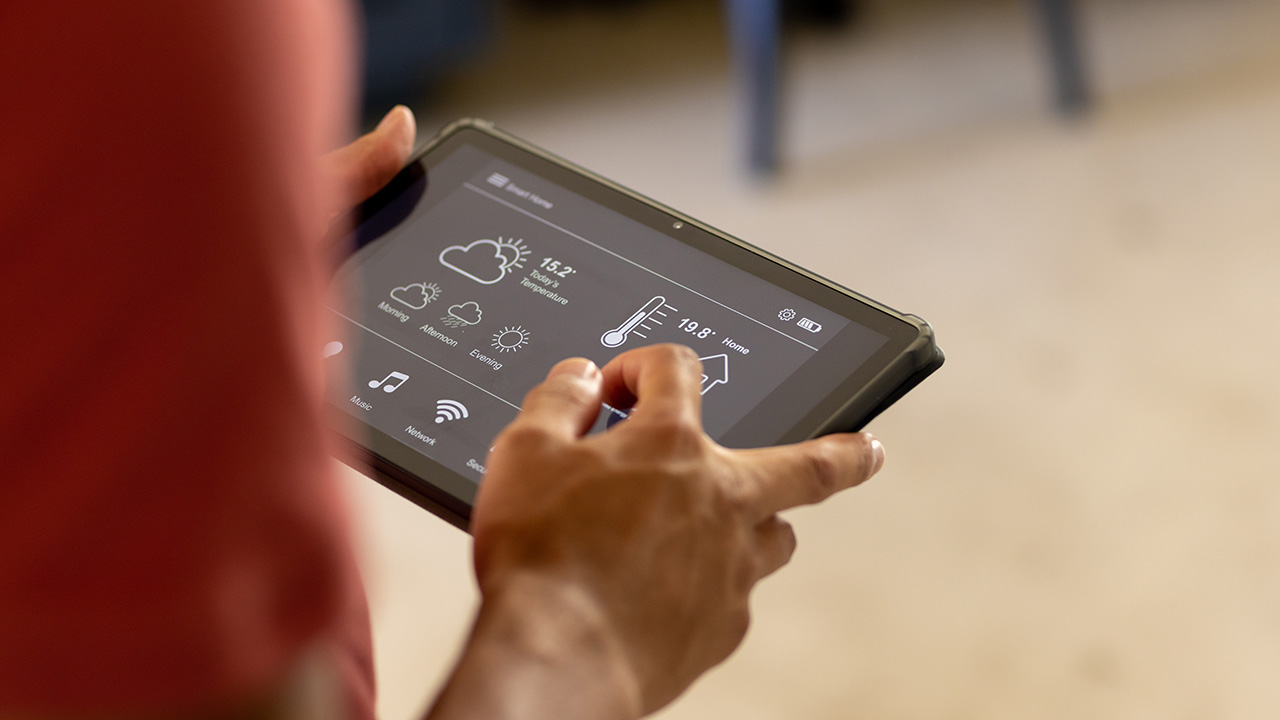Monitoring and controlling connected devices from a tablet